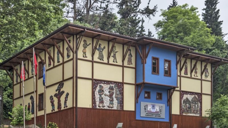 Gölgeden Hakikate Açılan Perde: Eğitici Yönüyle Bursa Karagöz Müzesi