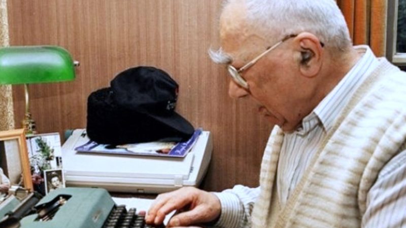 Kırım Sürgününün Kayıt Tutucu Romancısı Cengiz Dağcı