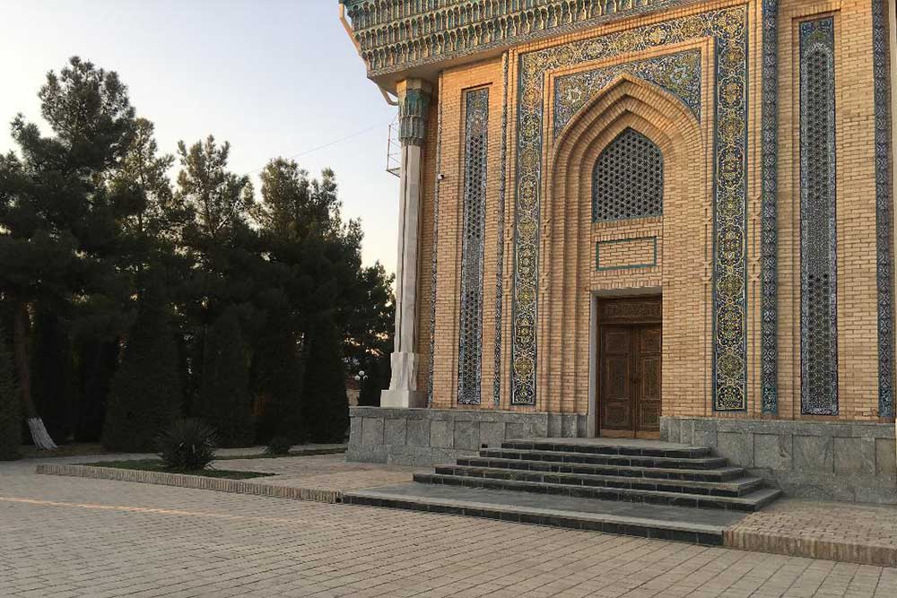 Atalar Yurdumuz Özbekistan/Semerkant’tanİzlenimler Ve Manevi Kimliğimizi Aydınlatan Bir Kandil Ehl-İ Sünnetin Reisi İmam Mâtürîdî Atamı Ziyaret