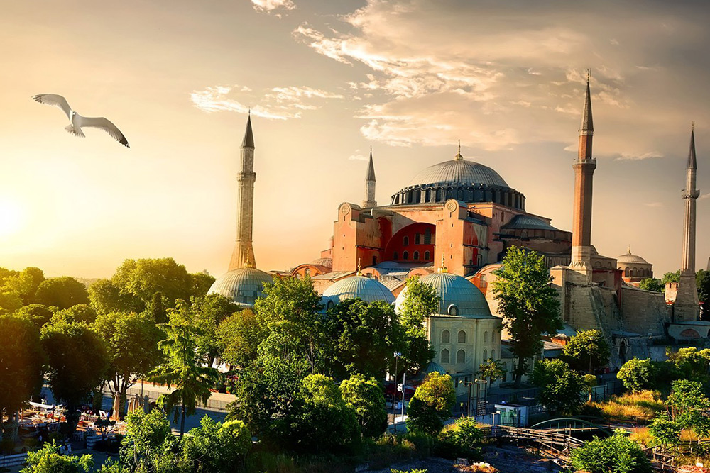 Atsız, “Ayasofya’ya İmam Olmak İsterdim” Diyen Adam 1 Atsız, “Ayasofya’ya İmam Olmak İsterdim” Diyen Adam