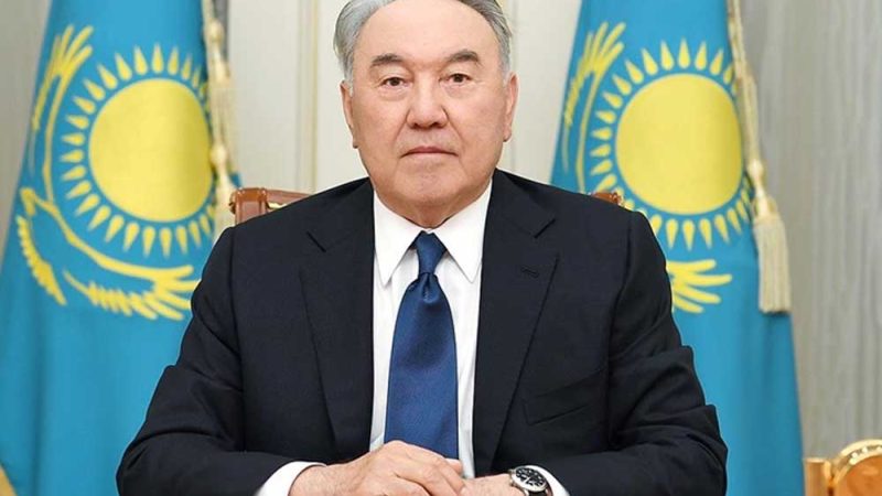 Nazarbayev’in “Elbaşı” Unvanı Geri Alındı