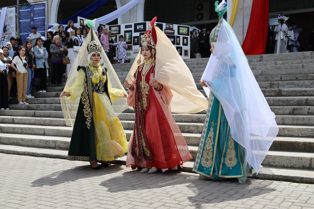Özbekistan Güzel Sanatlar Festivali 1 Özbekistan Güzel Sanatlar Festivali