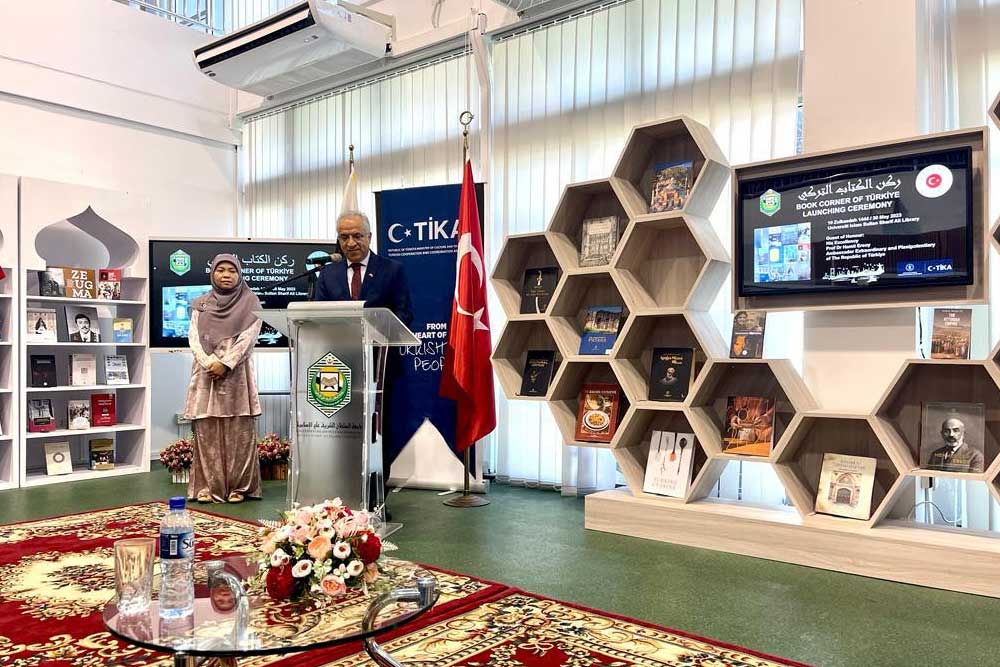 Türkiye Kitaplıkları Brunei Darusselam’da Açıldı