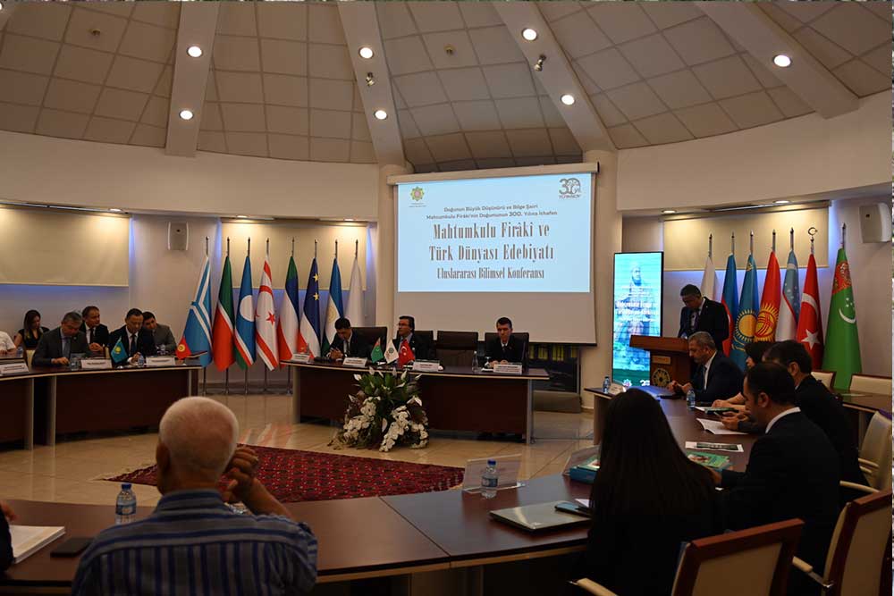 Mahtumkulu Firâki ve Türk Dünyası Edebiyatı Uluslararası Bilimsel Konferansı Düzenlendi 1 Mahtumkulu Firâki ve Türk Dünyası Edebiyatı Uluslararası Bilimsel Konferansı Düzenlendi