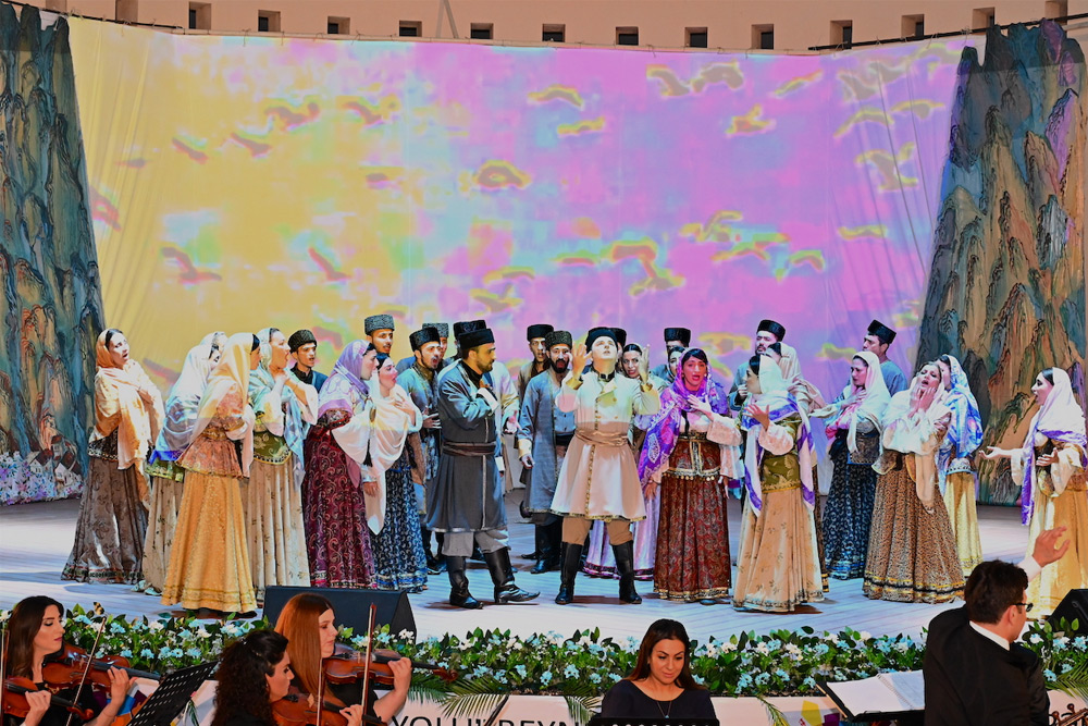 TÜRKSOY İş Birliğinde Düzenlenen “Şeki İpekyolu Uluslararası Müzik Festivali” Başladı
