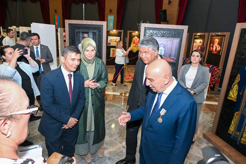 Keçiören’de “Türk Cumhuriyetleri Geleneksel El Sanatları Sergisi” Açıldı 1 Keçiören’de “Türk Cumhuriyetleri Geleneksel El Sanatları Sergisi” Açıldı