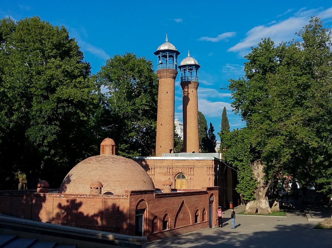 cami i bebirin yan cepheden gorunusu